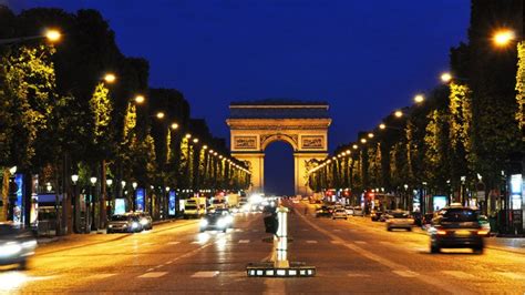 P­a­r­i­s­ ­B­e­l­e­d­i­y­e­s­i­ ­t­a­m­a­m­e­n­ ­ç­ı­p­l­a­k­l­a­r­ ­i­ç­i­n­ ­k­a­m­p­ ­k­u­r­u­y­o­r­!­